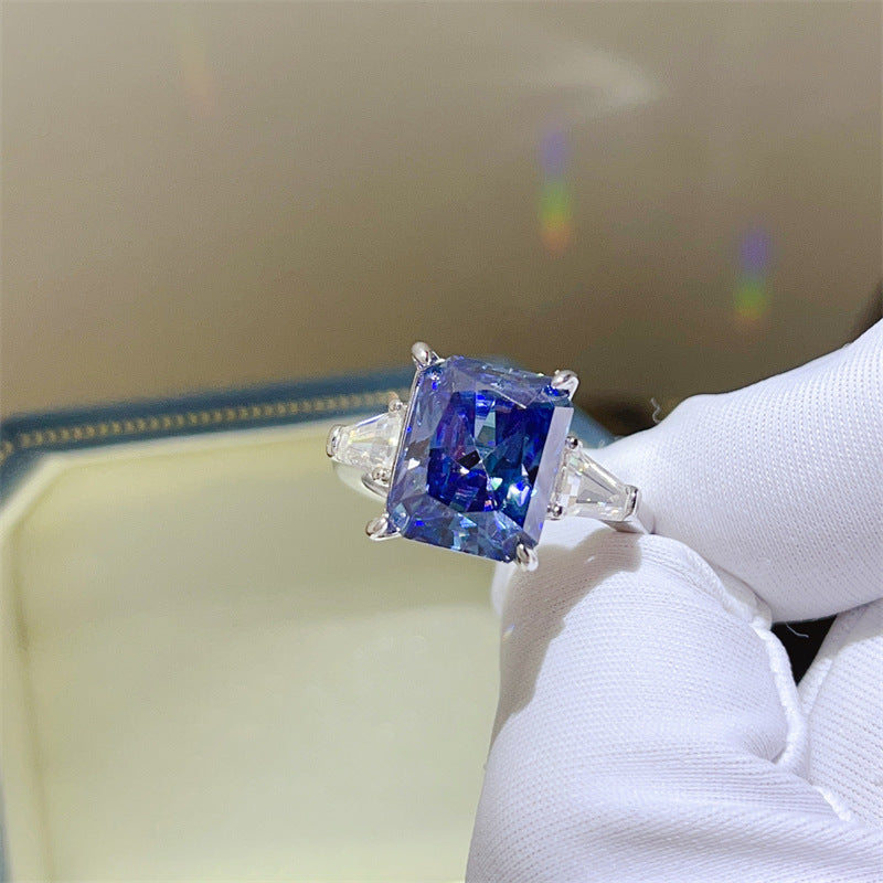 LuxeJewels™ – SapphireWhisper – Royal Blue Moissanite Ring