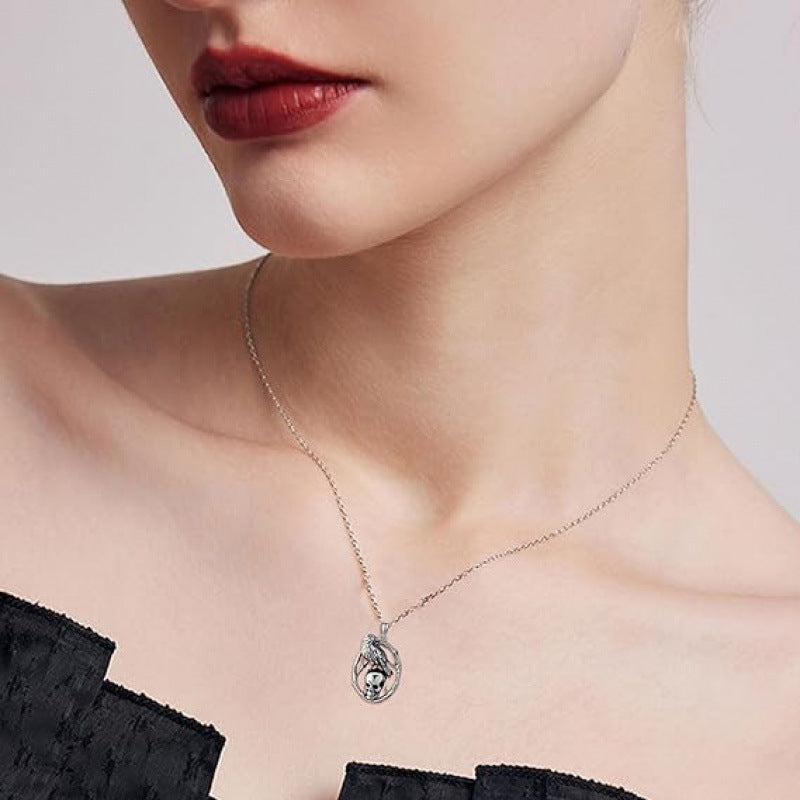 Creative Retro Halloween Skull Pendant Necklace